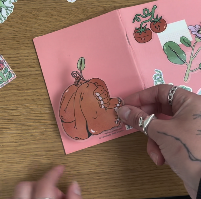 'Little Apple' - vinyl sticker